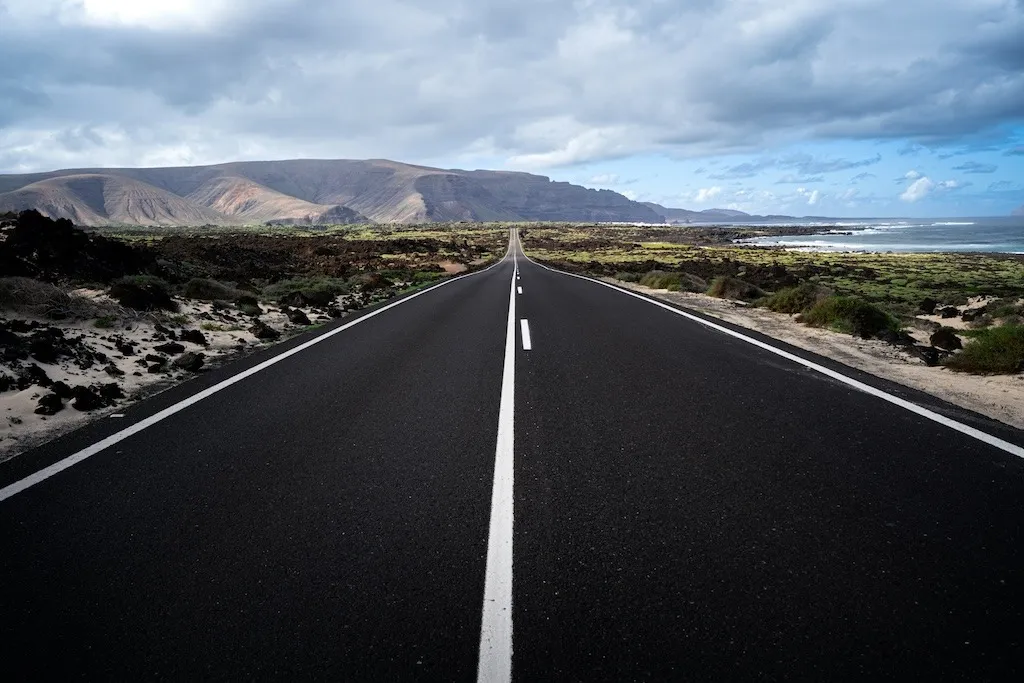 10 reasons why you should hire a car in Lanzarote