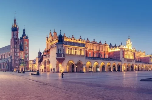 Kraków – home of vampire burials, a dragon, ghosts and a demonic chicken